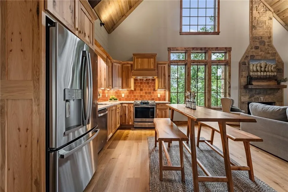 380 Utana Bluffs Trail Ellijay, GA 30540