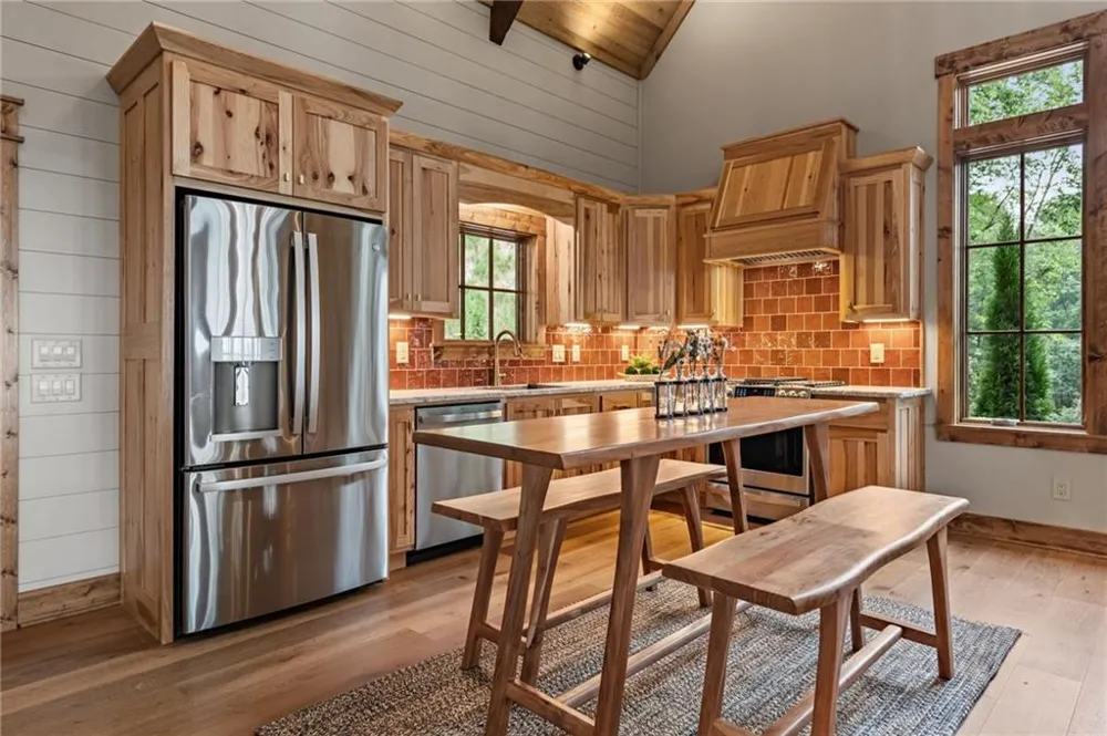 380 Utana Bluffs Trail Ellijay, GA 30540