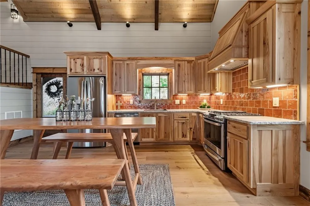 380 Utana Bluffs Trail Ellijay, GA 30540