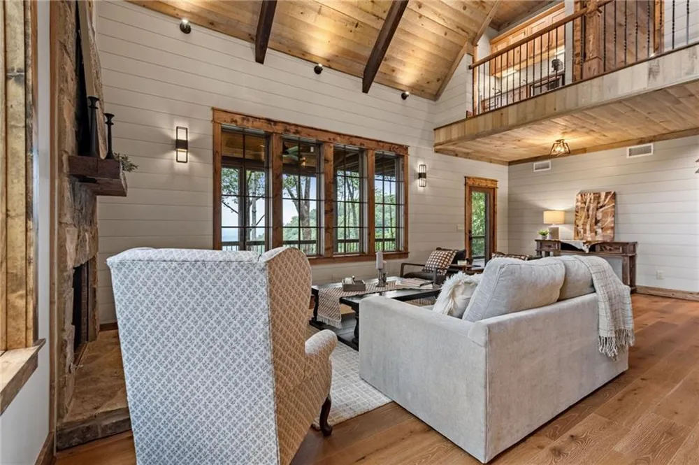 380 Utana Bluffs Trail Ellijay, GA 30540
