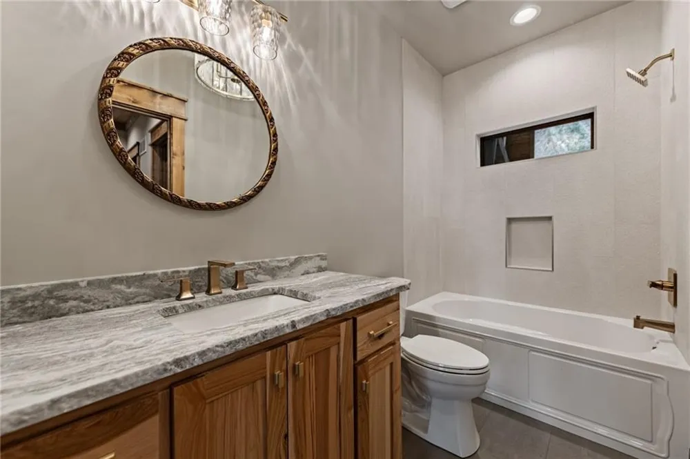 380 Utana Bluffs Trail Ellijay, GA 30540
