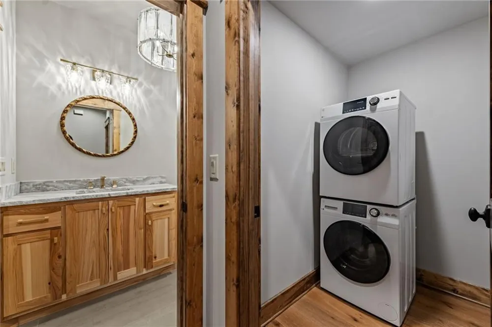 380 Utana Bluffs Trail Ellijay, GA 30540
