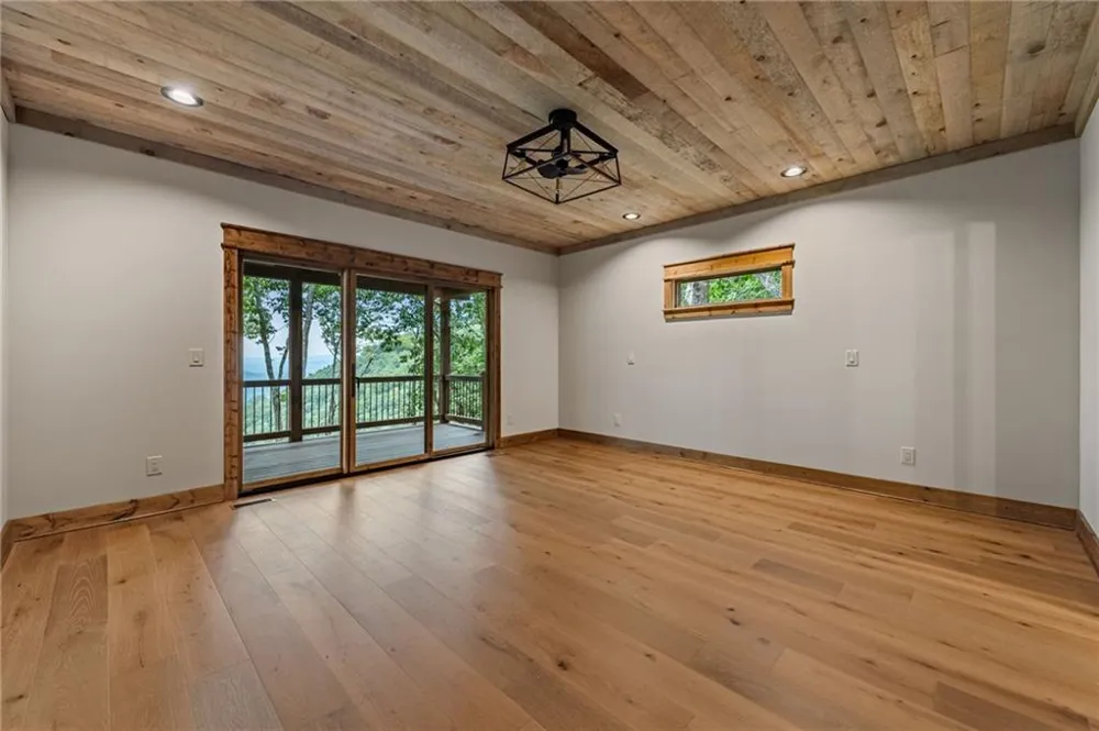 380 Utana Bluffs Trail Ellijay, GA 30540