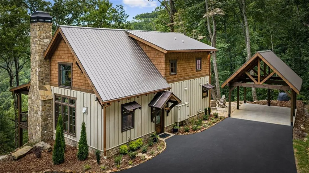 380 Utana Bluffs Trail Ellijay, GA 30540