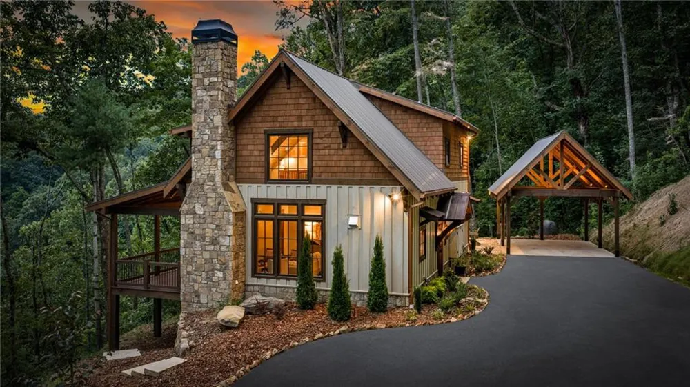 380 Utana Bluffs Trail Ellijay, GA 30540