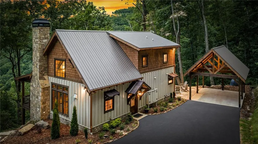 380 Utana Bluffs Trail Ellijay, GA 30540