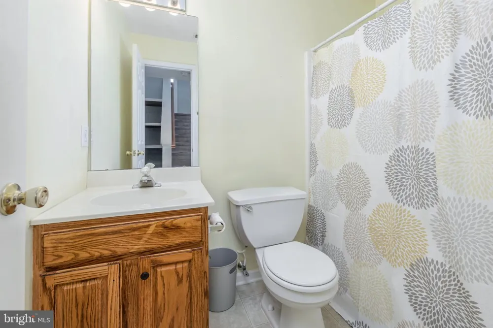 147 TRADEWINDS DRIVE Mount Royal, NJ 08061