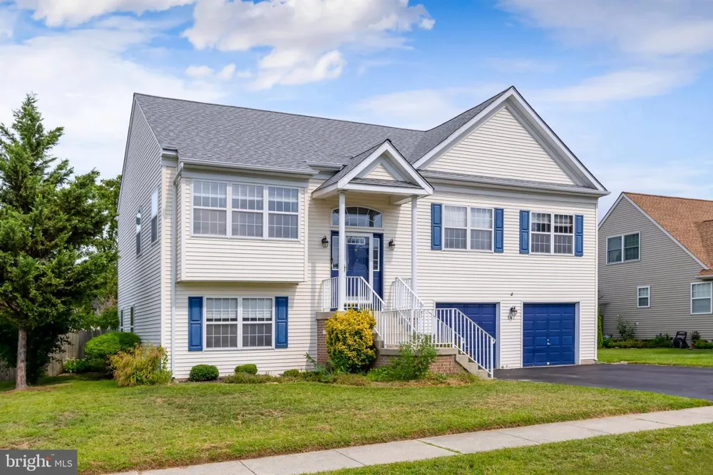 147 TRADEWINDS DRIVE Mount Royal, NJ 08061