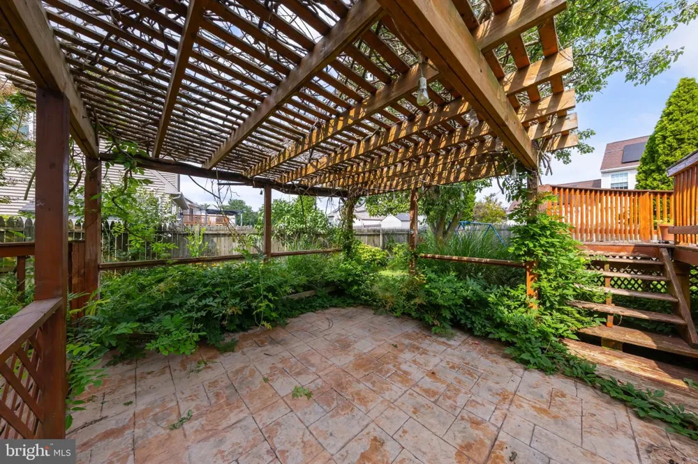 147 TRADEWINDS DRIVE Mount Royal, NJ 08061