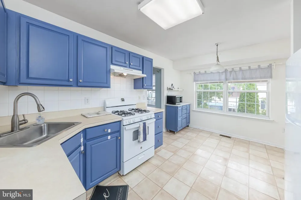 147 TRADEWINDS DRIVE Mount Royal, NJ 08061