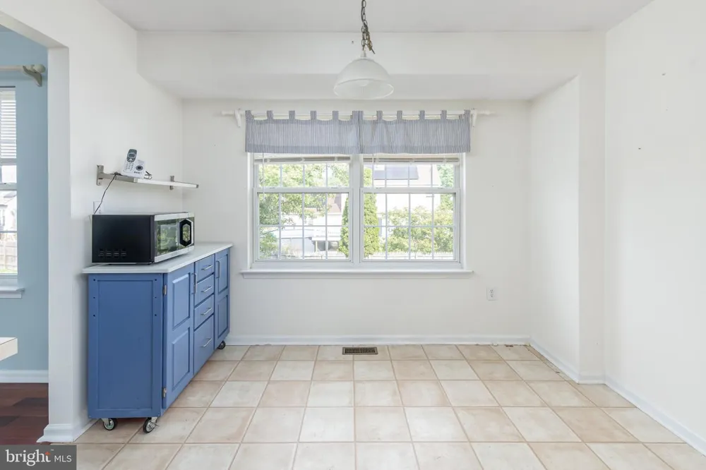 147 TRADEWINDS DRIVE Mount Royal, NJ 08061