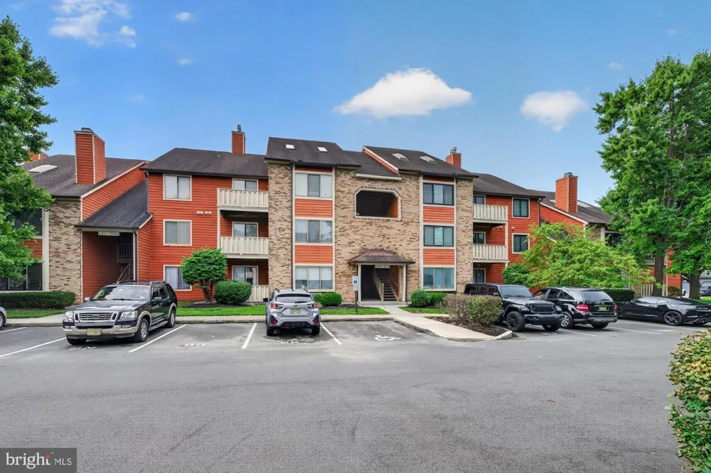 2215 DURHAM COURT Mount Laurel, NJ 08054