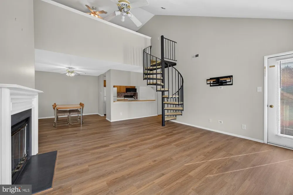 2215 DURHAM COURT Mount Laurel, NJ 08054