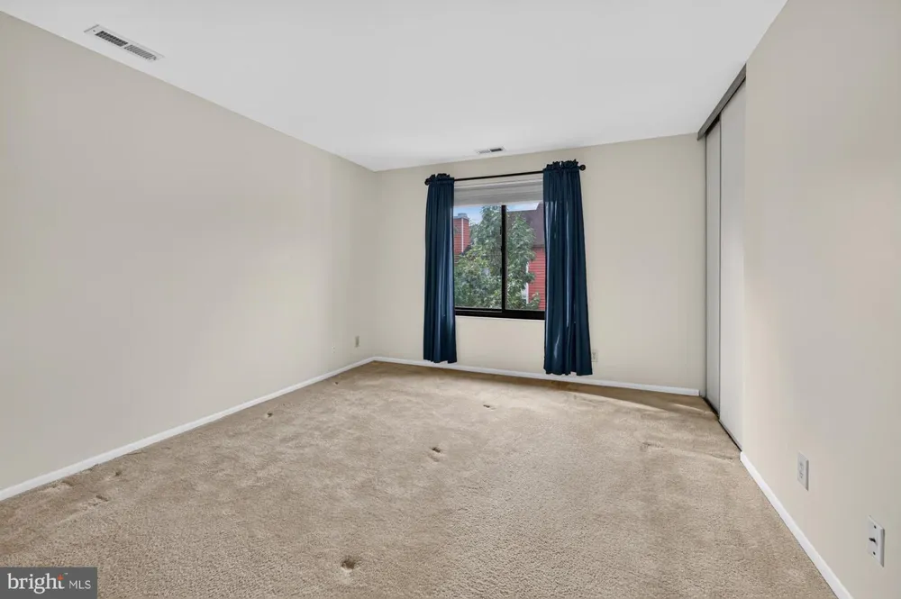 2215 DURHAM COURT Mount Laurel, NJ 08054