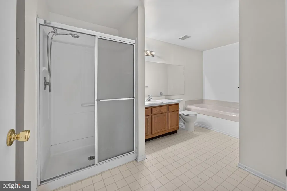 2215 DURHAM COURT Mount Laurel, NJ 08054