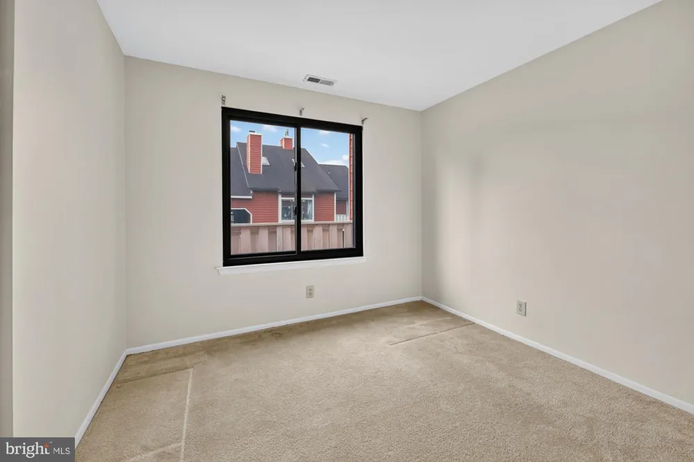 2215 DURHAM COURT Mount Laurel, NJ 08054