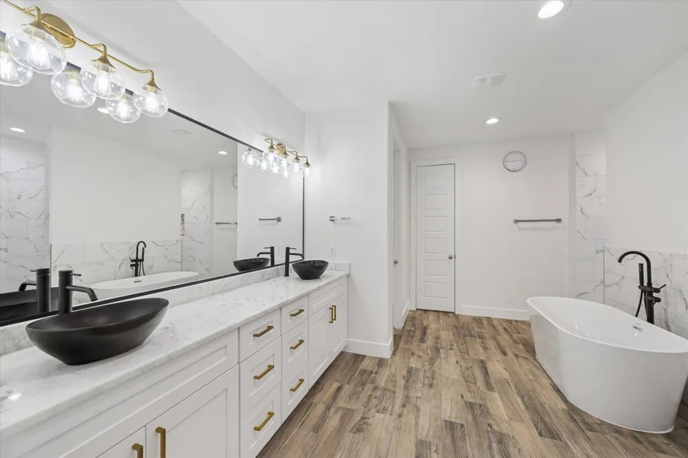 203 Hampton Glen Road Montgomery, TX 77356