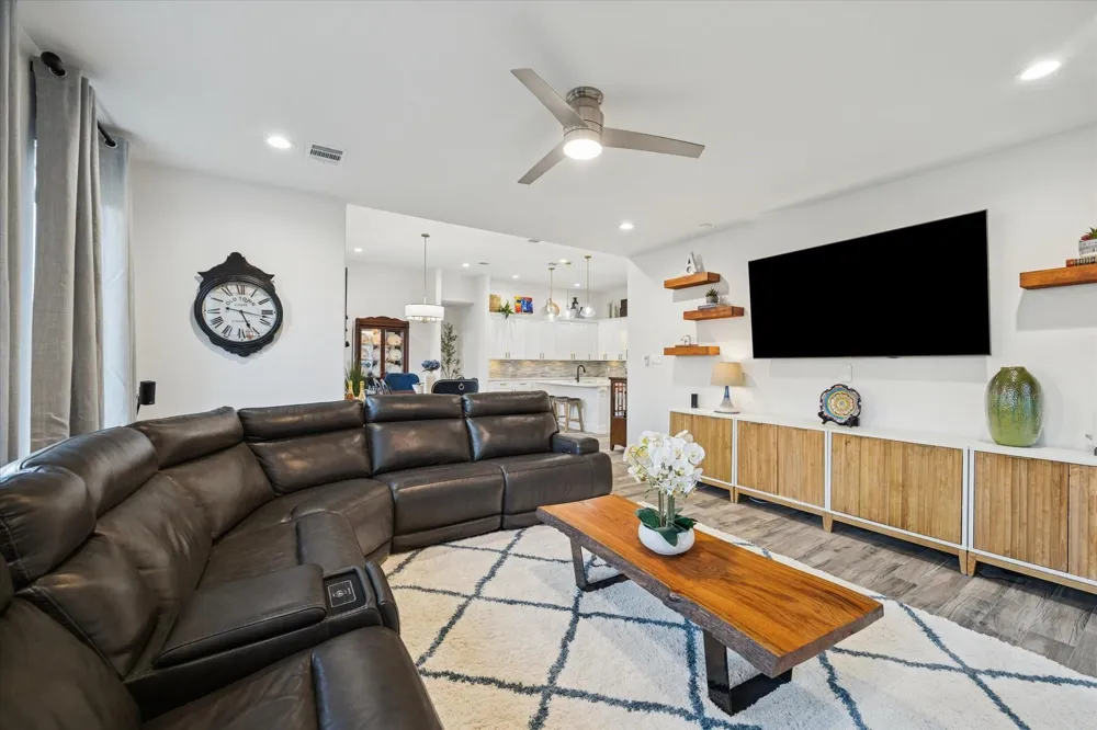 203 Hampton Glen Road Montgomery, TX 77356