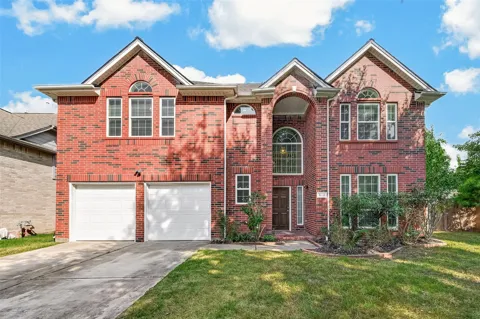 5015 Cottonglen Court