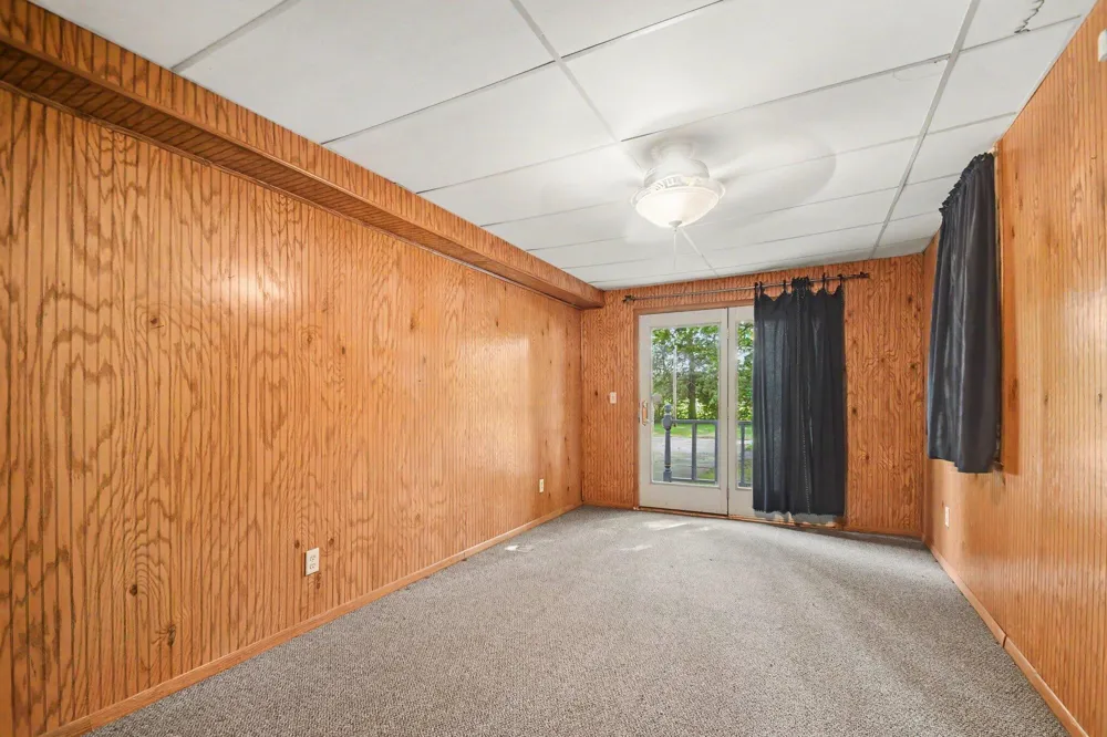 21648 E US-12 Edwardsburg, MI 49112