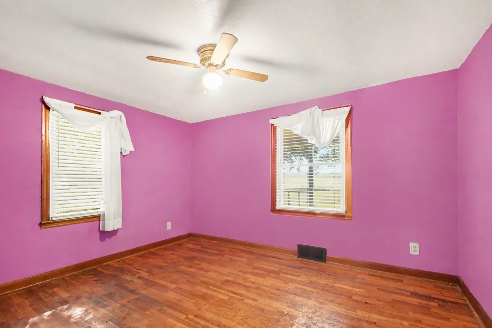 21648 E US-12 Edwardsburg, MI 49112