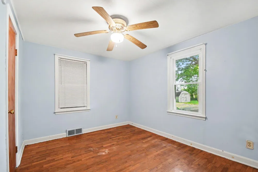 21648 E US-12 Edwardsburg, MI 49112
