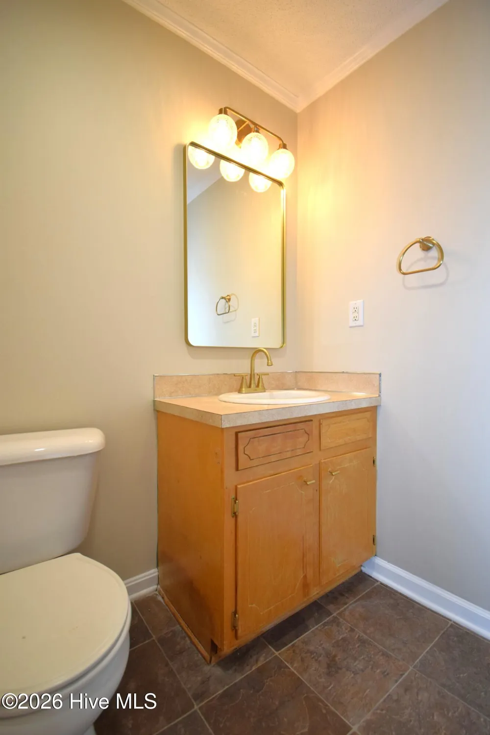 2380 Vineyard Drive #J1 Winterville, NC 28590