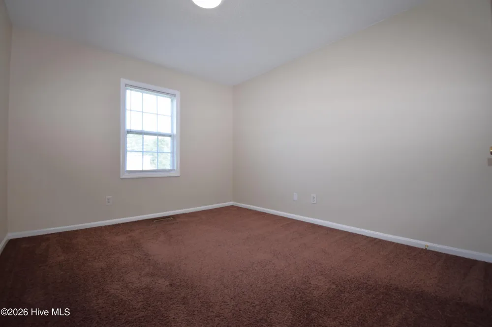 2380 Vineyard Drive #J1 Winterville, NC 28590