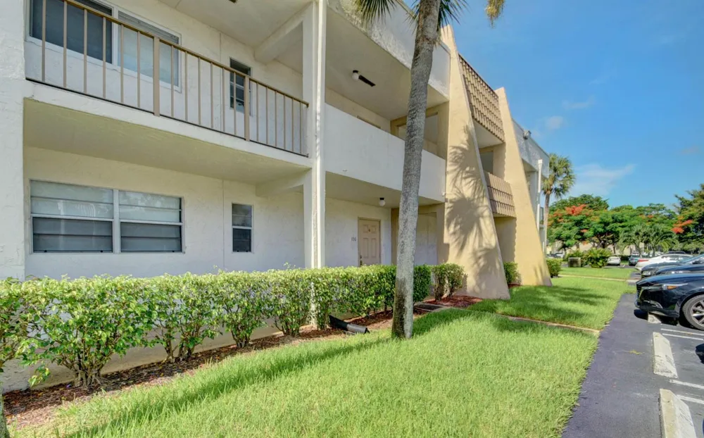 2700 Fiore Way #106 Delray Beach, FL 33445