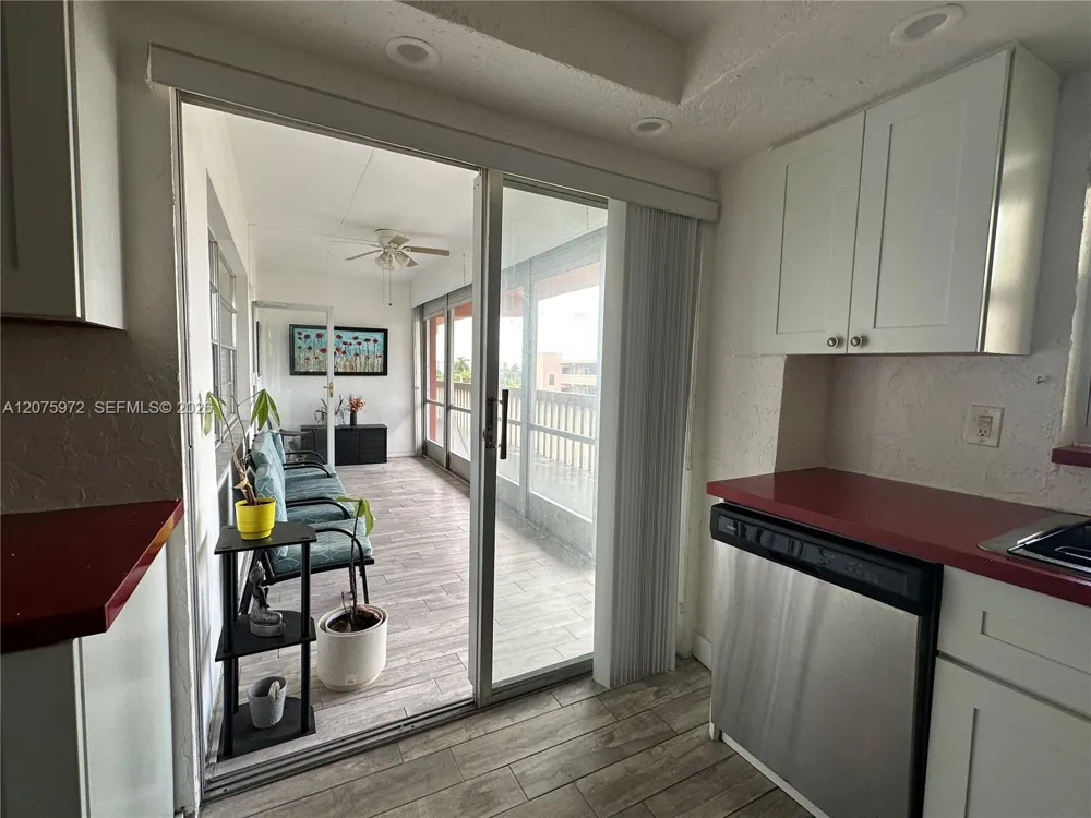 180 NE 12th Ave #17E Hallandale Beach, FL 33009