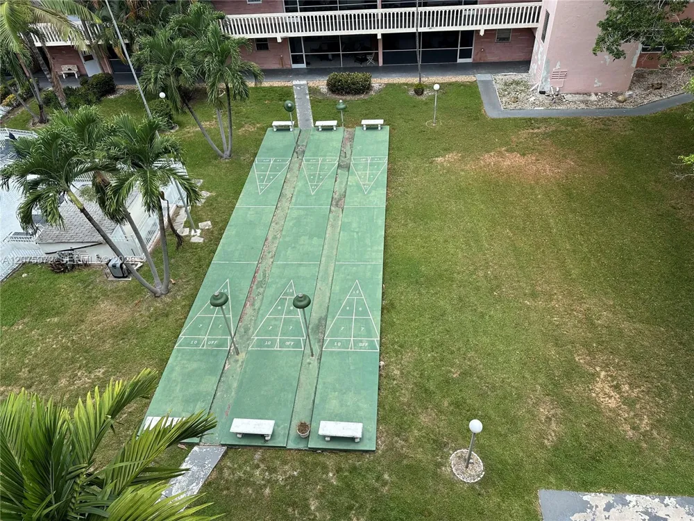 180 NE 12th Ave #17E Hallandale Beach, FL 33009