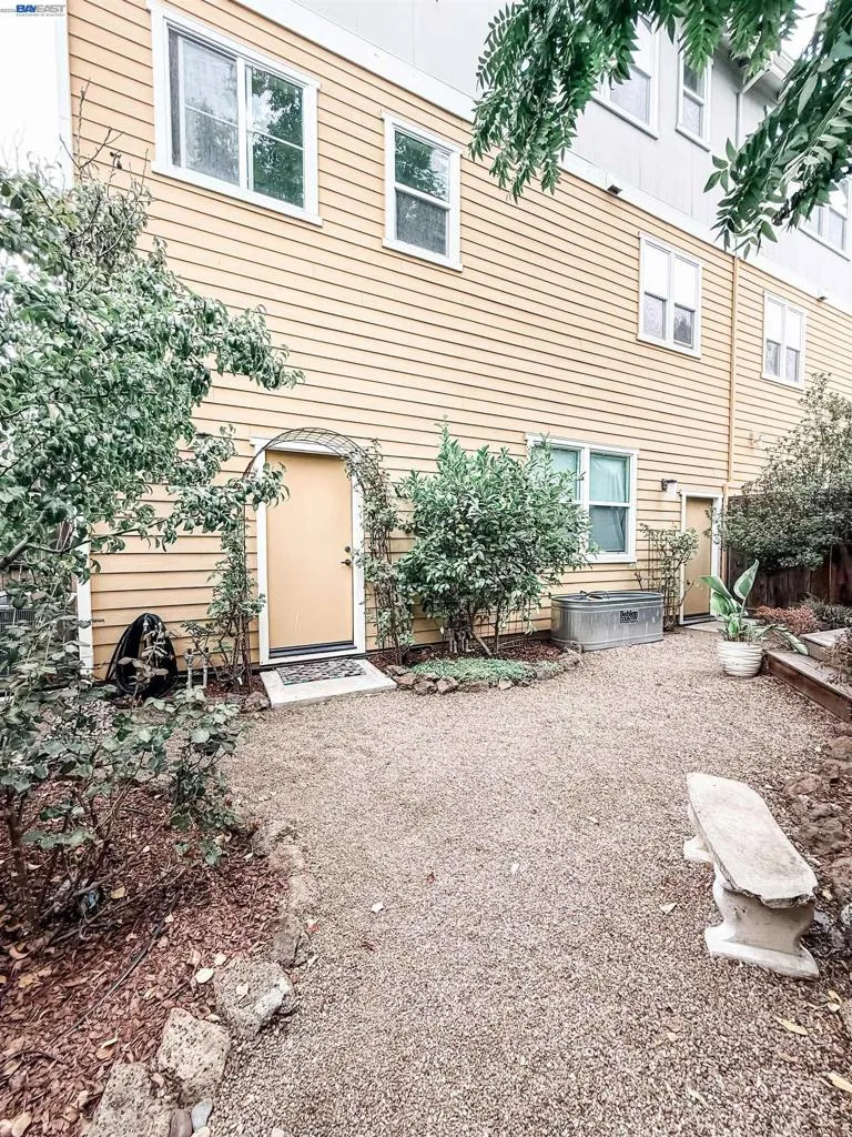 23314 Wilmot Cir Hayward, CA 94545