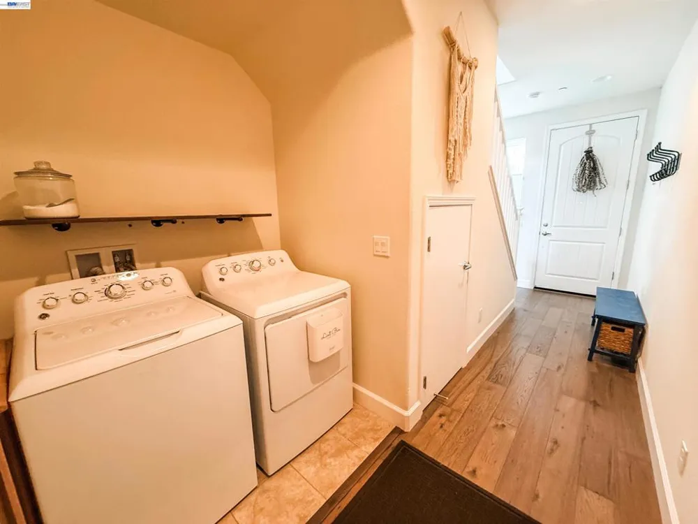 23314 Wilmot Cir Hayward, CA 94545