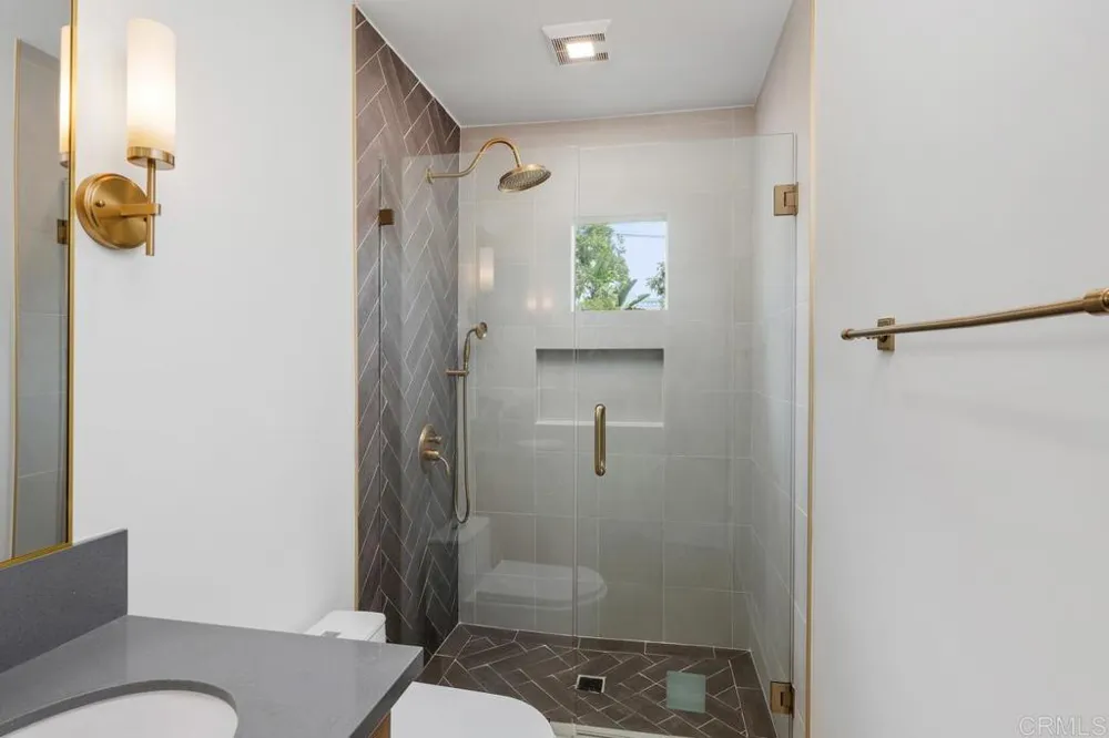 912 Bush Street San Diego, CA 92103