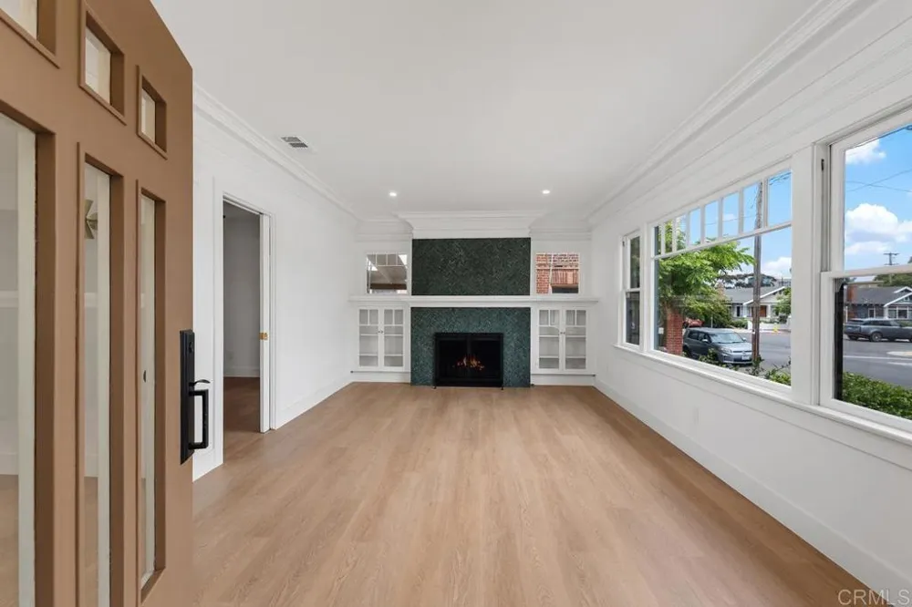 912 Bush Street San Diego, CA 92103