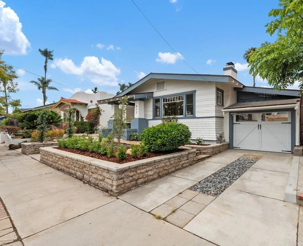 912 Bush Street San Diego, CA 92103