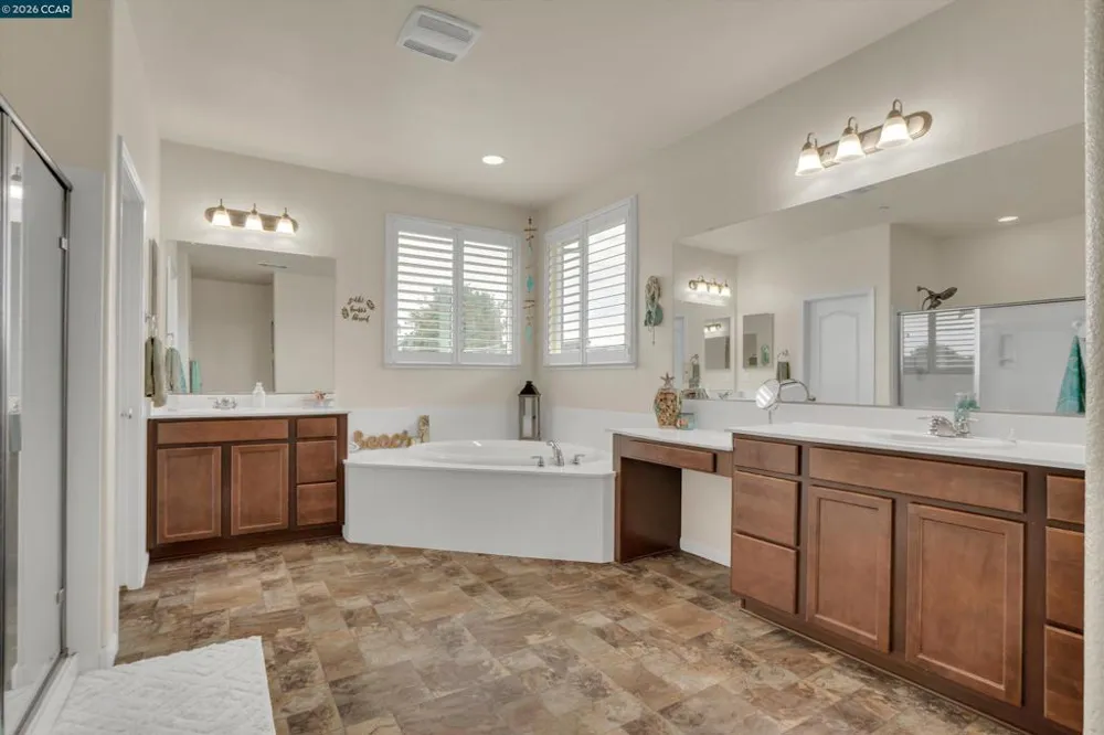 816 Pathfinder Oakley, CA 94561