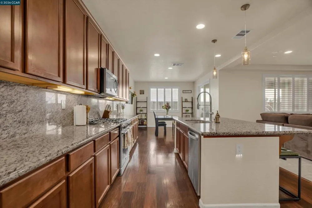 816 Pathfinder Oakley, CA 94561