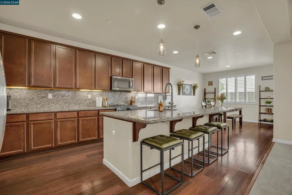 816 Pathfinder Oakley, CA 94561