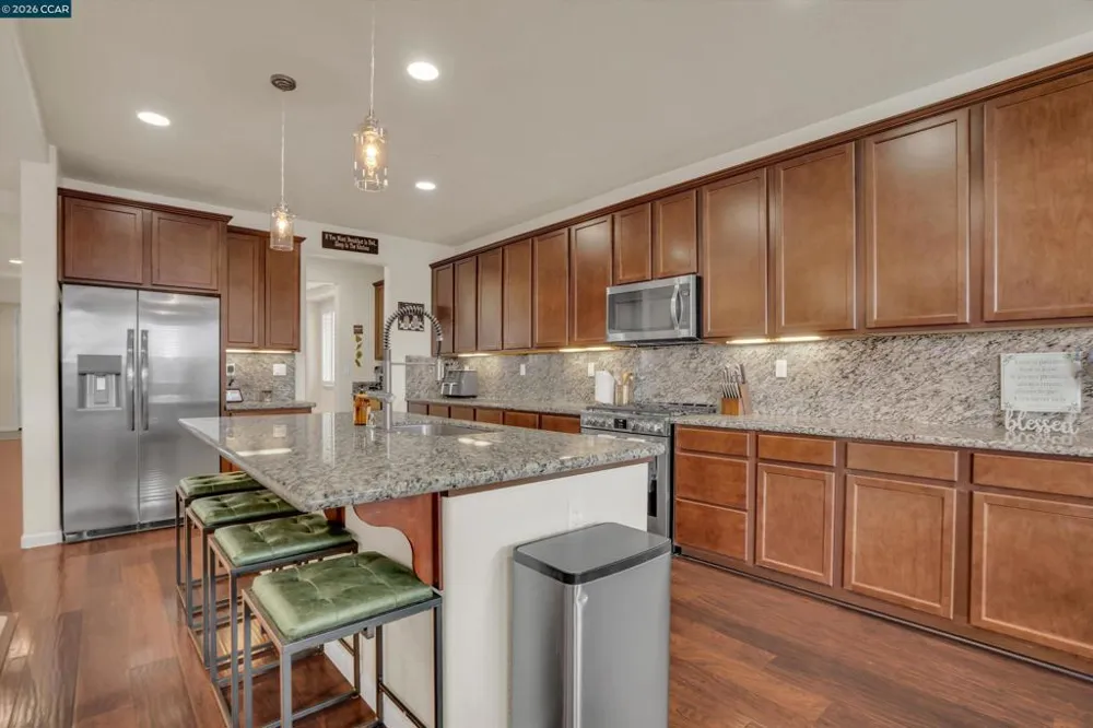 816 Pathfinder Oakley, CA 94561