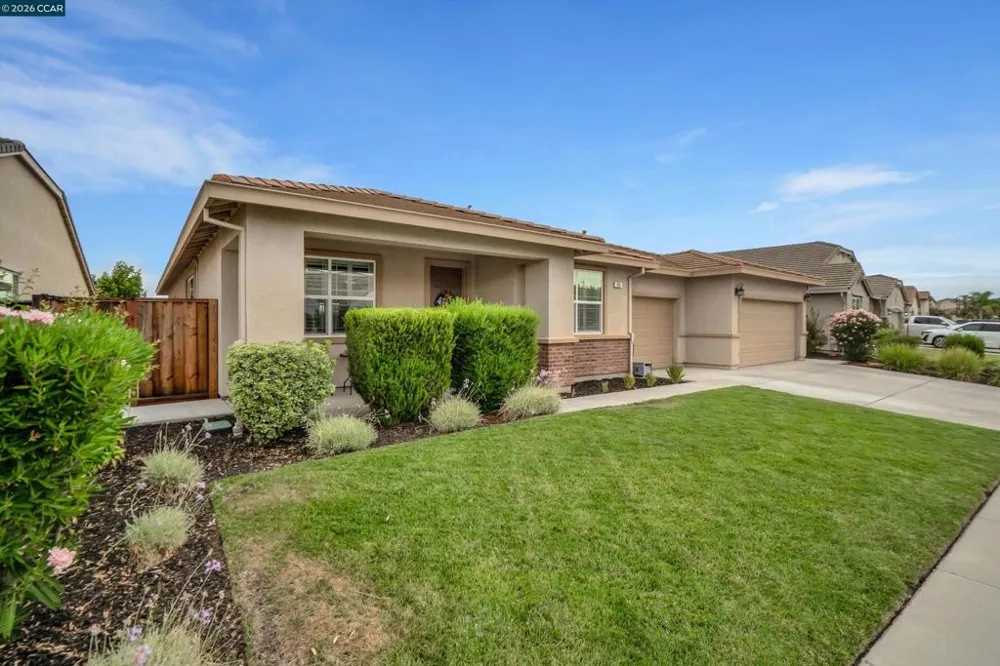 816 Pathfinder Oakley, CA 94561