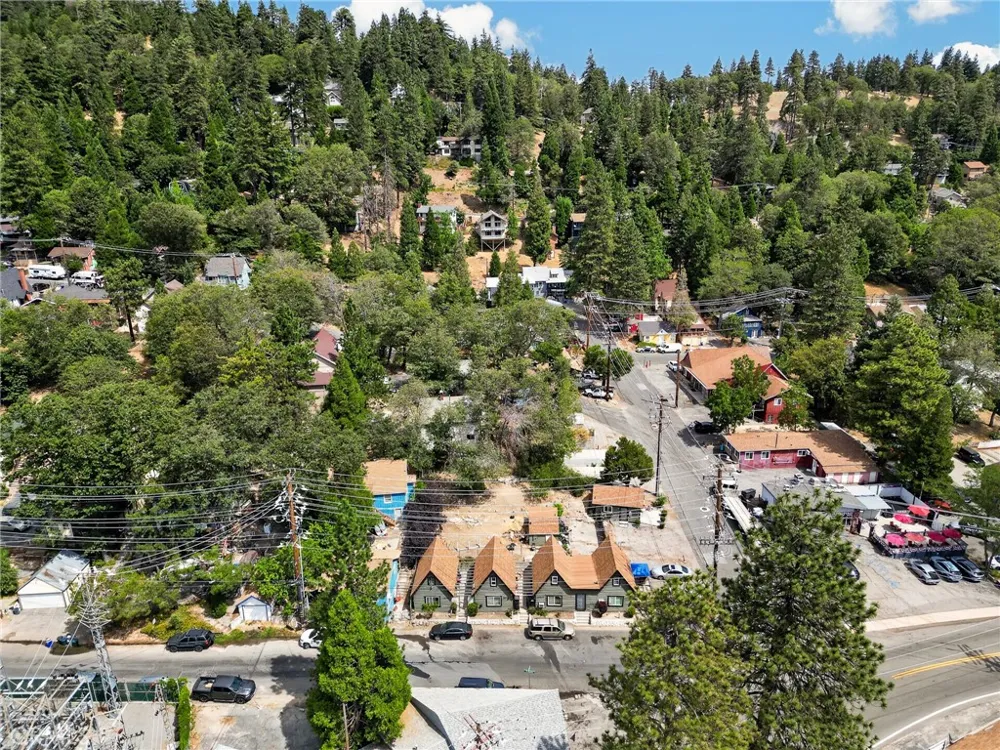 23762 Manzanita Drive Crestline, CA 92325