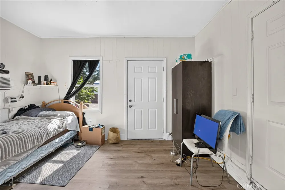 23762 Manzanita Drive Crestline, CA 92325