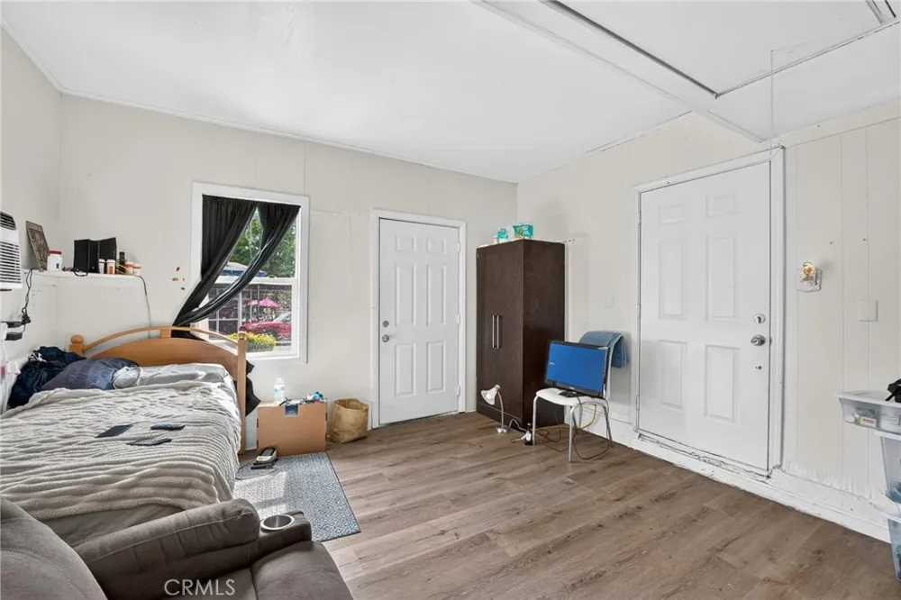23762 Manzanita Drive Crestline, CA 92325
