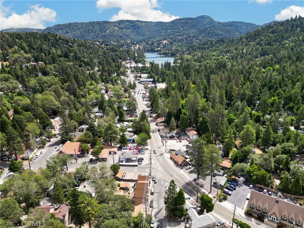 23762 Manzanita Drive Crestline, CA 92325
