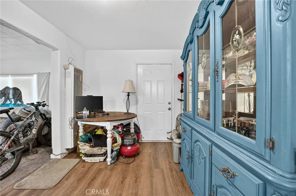 23762 Manzanita Drive Crestline, CA 92325