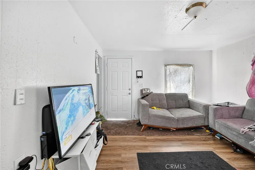 23762 Manzanita Drive Crestline, CA 92325
