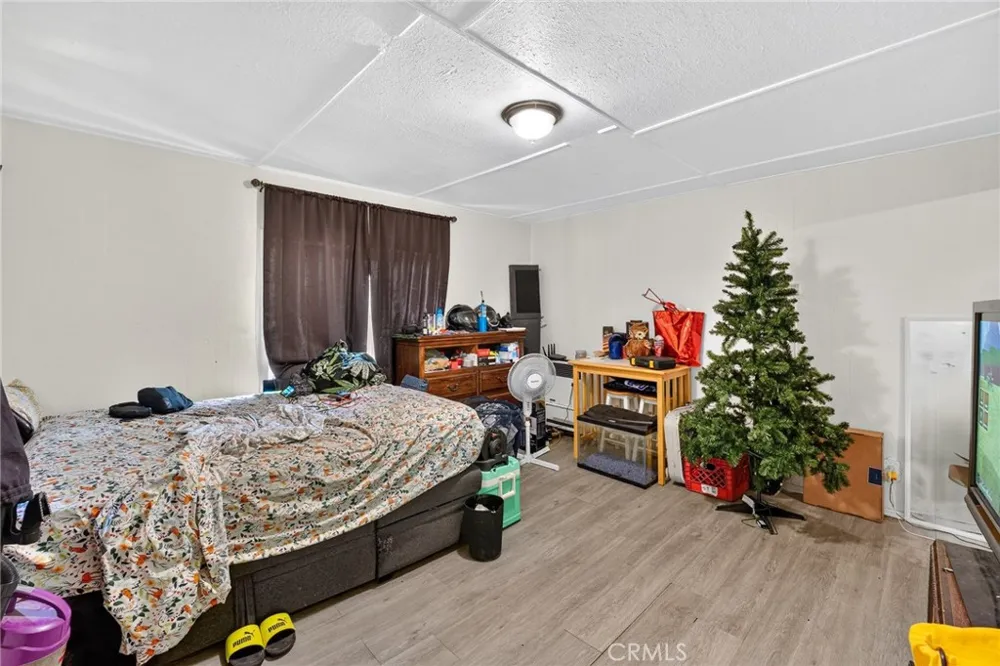 23762 Manzanita Drive Crestline, CA 92325