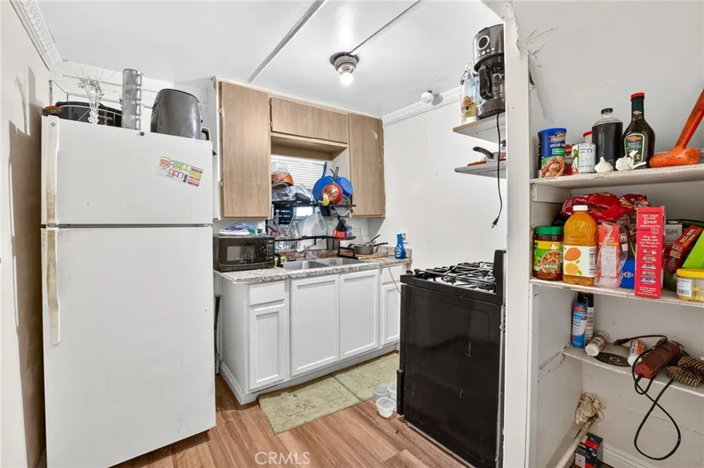 23762 Manzanita Drive Crestline, CA 92325