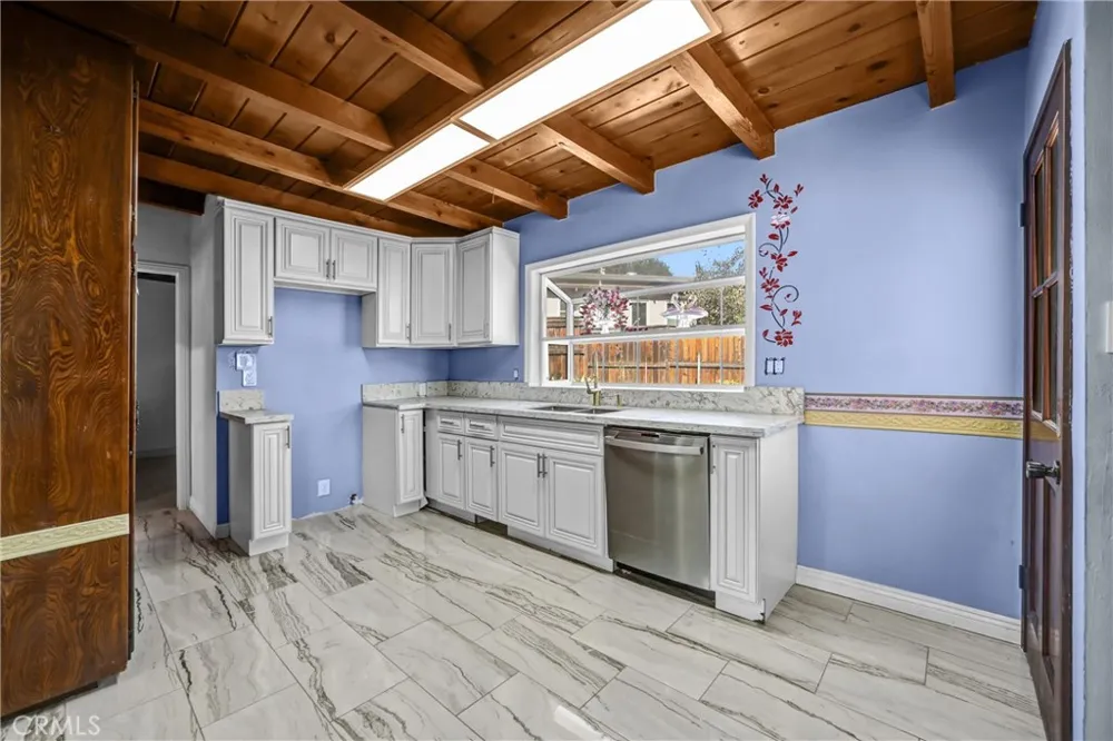 4308 Cloud Avenue La Crescenta, CA 91214